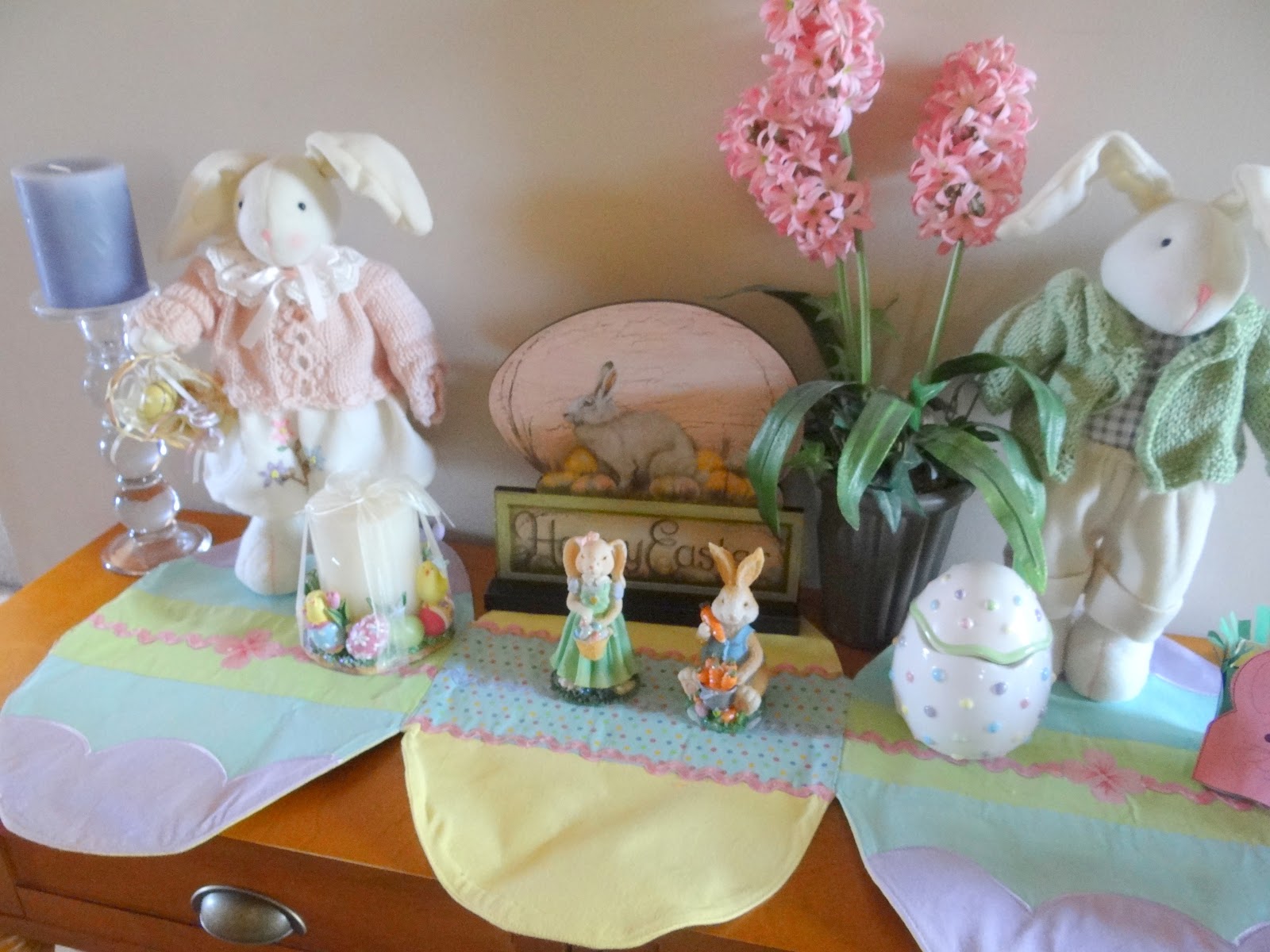 Pattie's Place Easter Decorations and Pottery Barn Kiddie Table