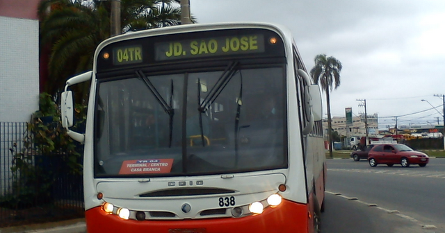 Pornografia um grande dick em um pequeno latinka