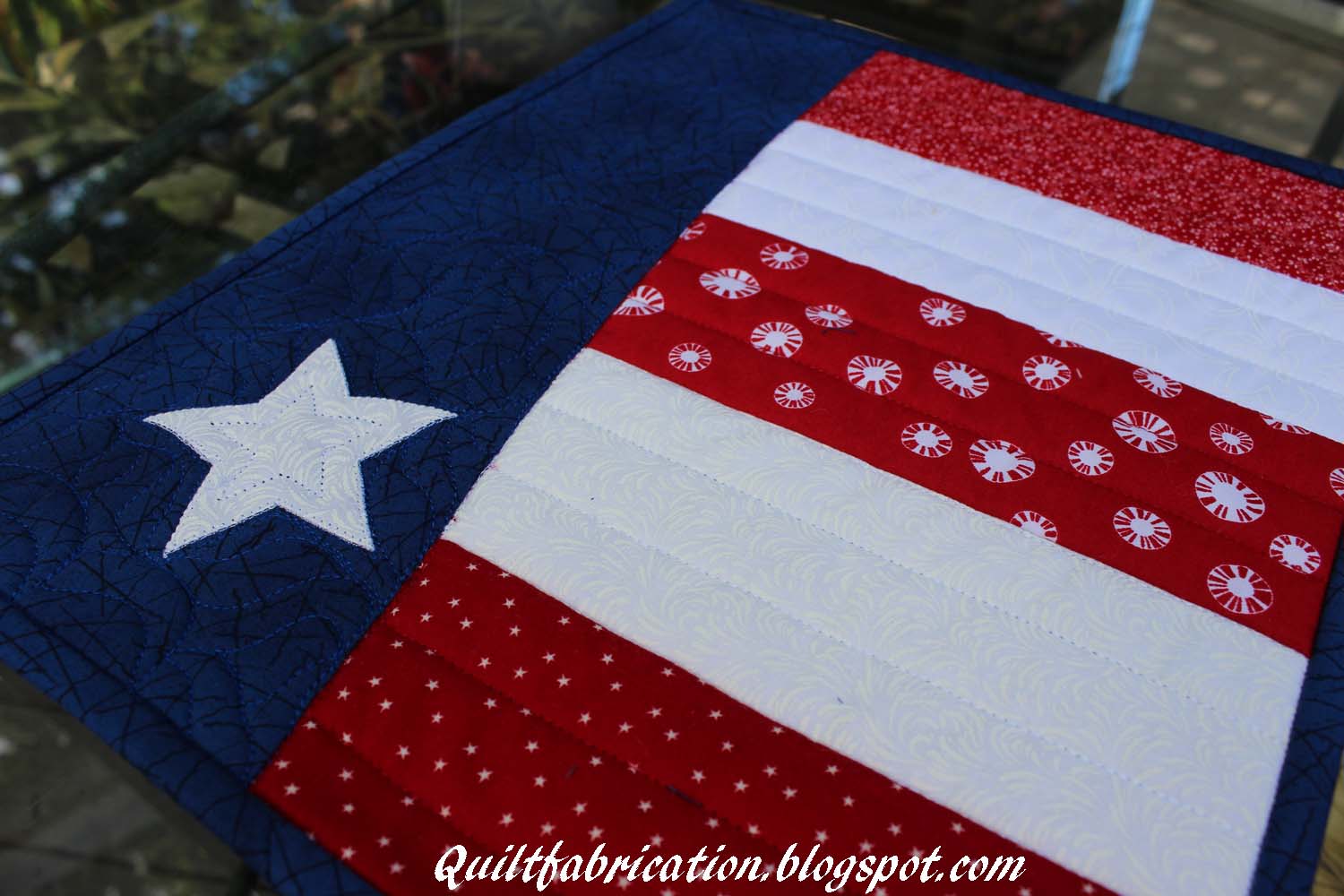 Patriotic Wave Place Mats
