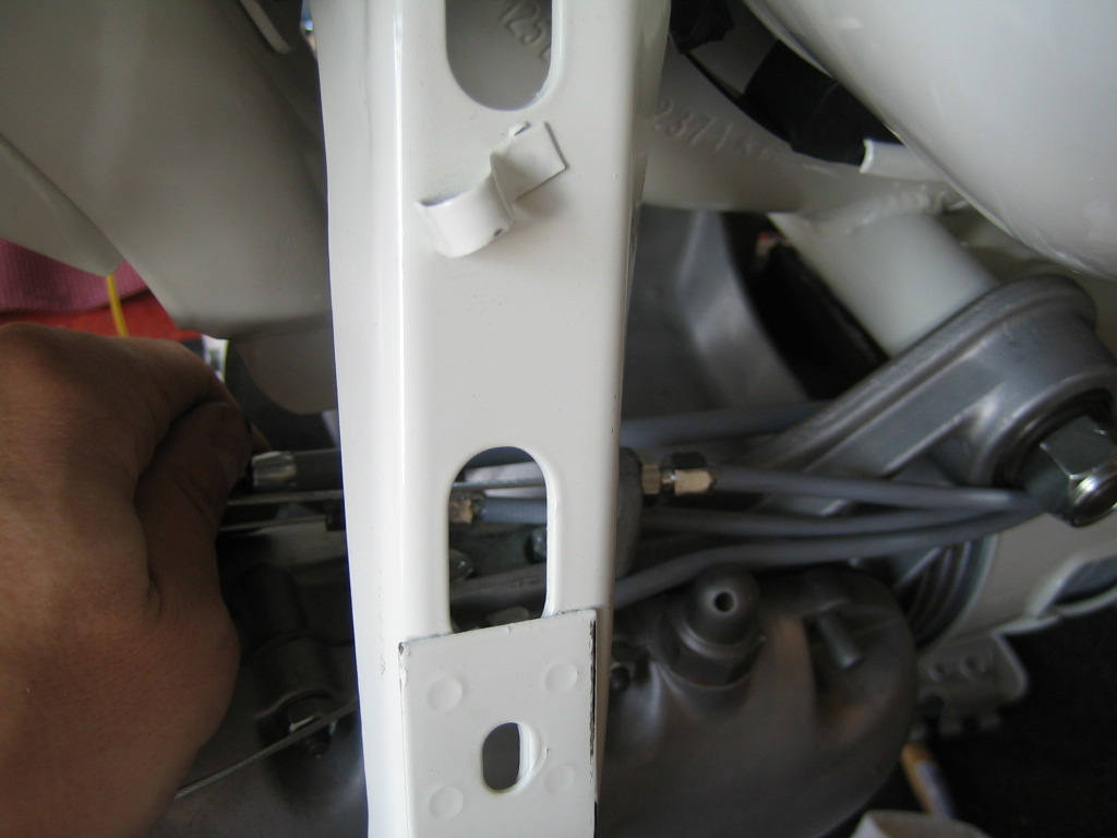 Lambretta Restoration Installing cables. Engine end only