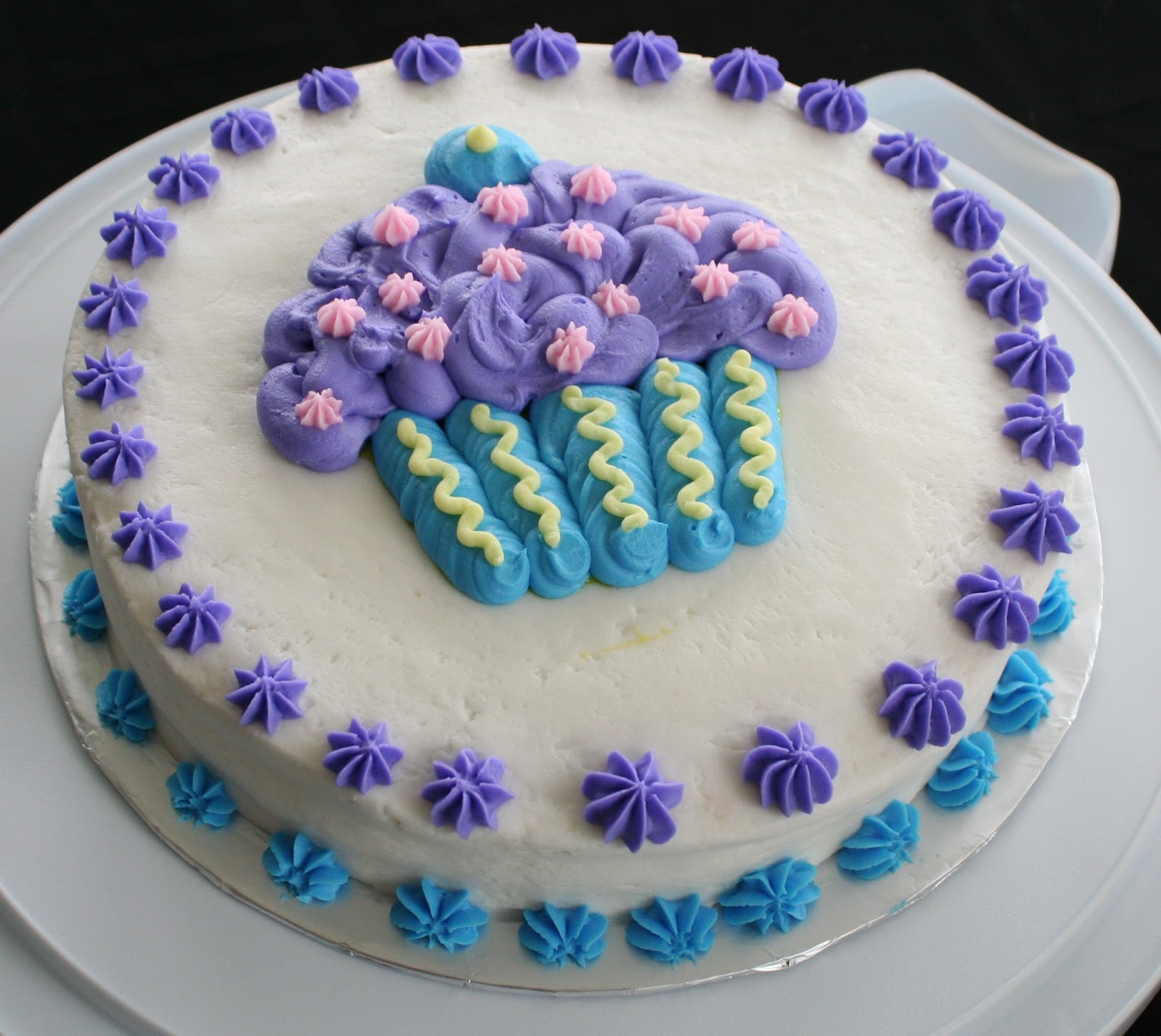 Julia S Baking Adventures Wilton Course 1 Decorating Basics May