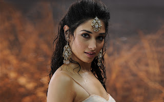 Tamanna Bhatia hot pose wallpapers Tamanna Bhatia hot pose wallpapers