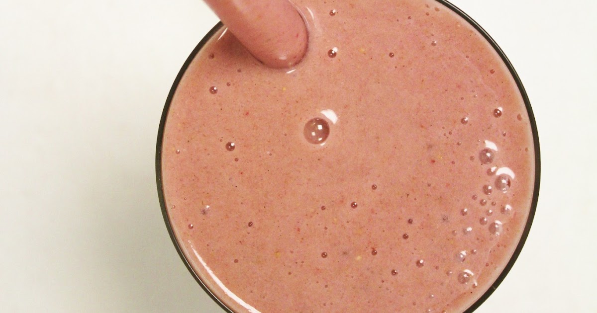 This Rawsome Vegan Life banana strawberry milkshake