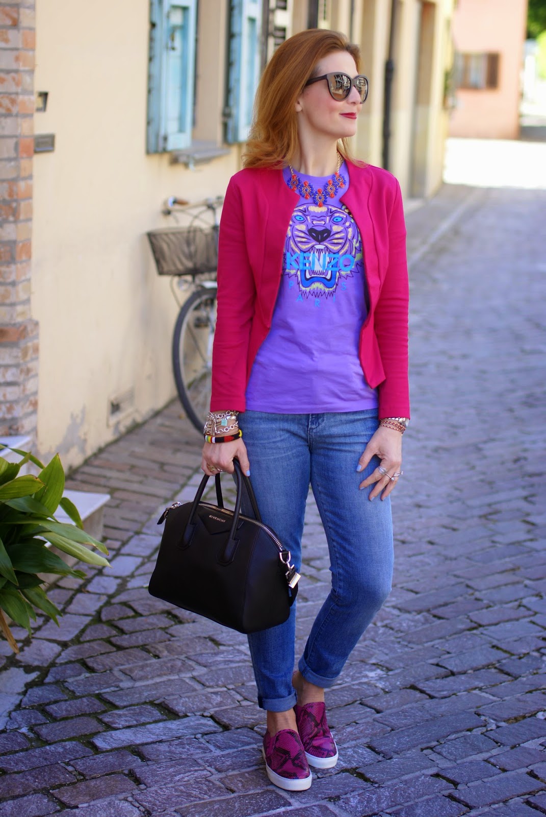 Kenzo tiger t-shirt, Givenchy Antigona bag, Roberto Botticelli slip on, Fashion and Cookies, fashion blogger