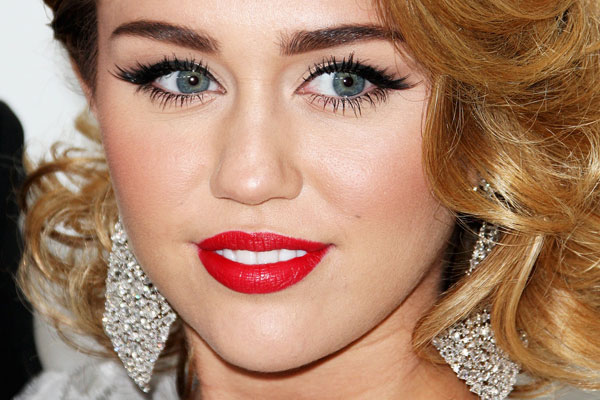 Miley-Cyrus-oscar.jpg (600×400)