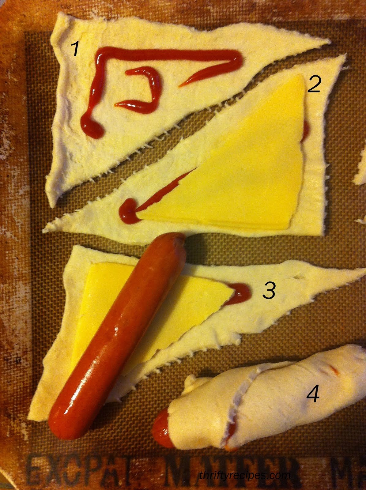 Easy Pigs in a Blanket Recipe (Using Crescent Rolls or Homemade Biscuit