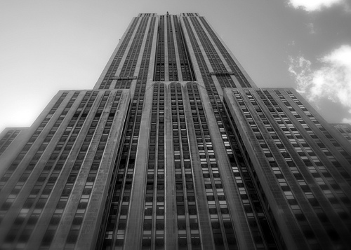 guncel tarih abd emperyalizminin abidevi yapisi sekseninci yilinda empire state binasi