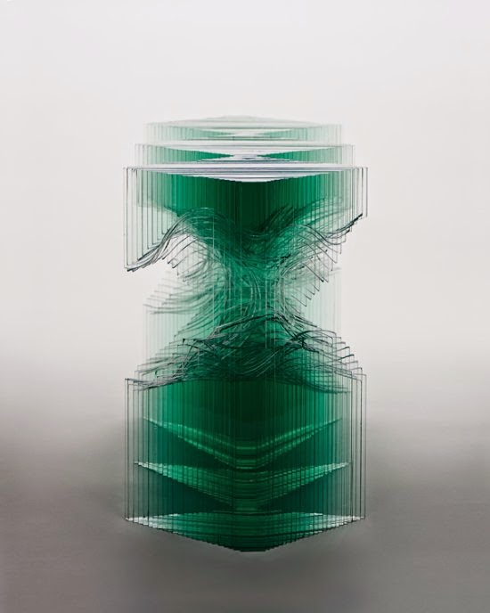 As fantásticas esculturas de vidro de Ben Young Ben Young esculturas de vidro ondas do mar