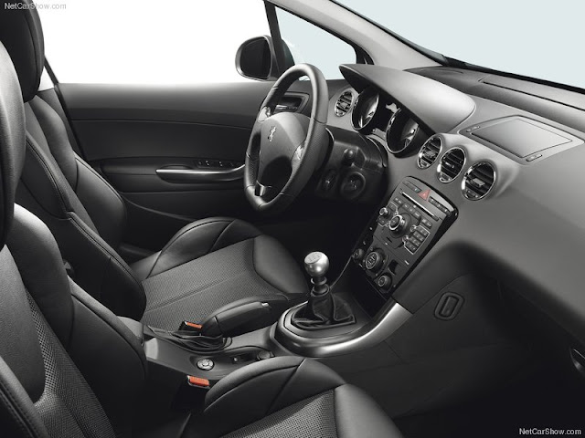 تقرير حول سيارة بيجو 308 Peugeot "مواصفات وسعر السيارة" Peugeot+308+GTi++20