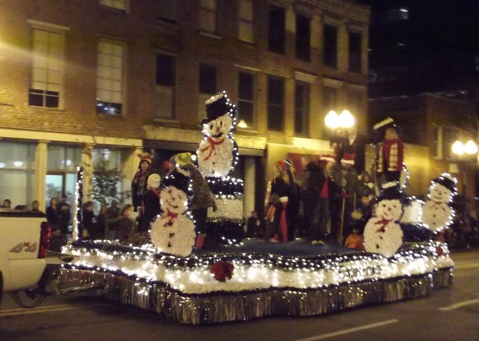 Columbia Falls Christmas Parade Bigfork Christmas Parade 2022 Knoxville Christmas Parade 2011: Top Ten Floats! | Inside Of Knoxville
