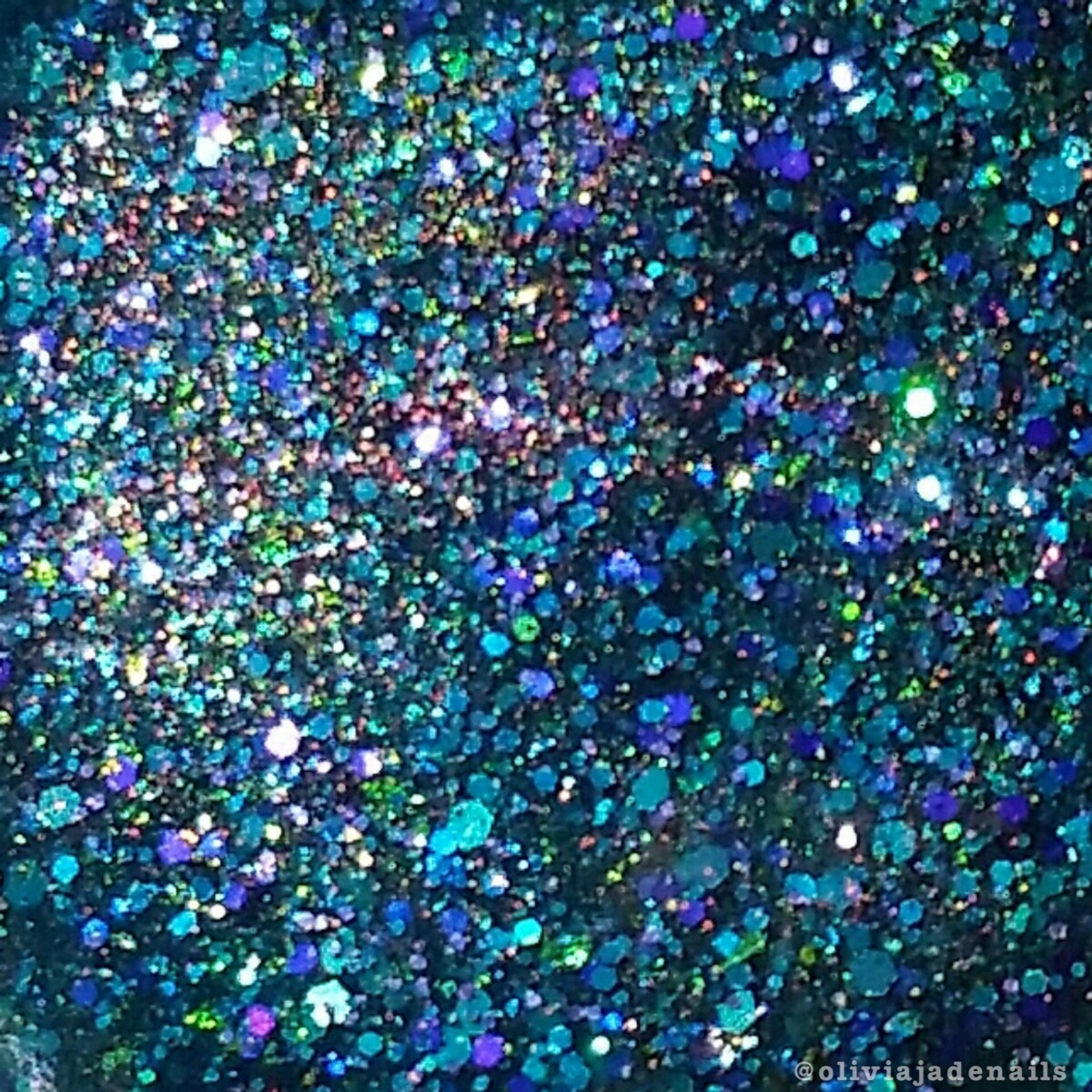 Femme Fatale Cosmetics Eidum macro by Olivia Jade Nails