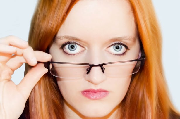 http://www.publicdomainpictures.net/view-image.php?image=29790&picture=woman-and-glasses