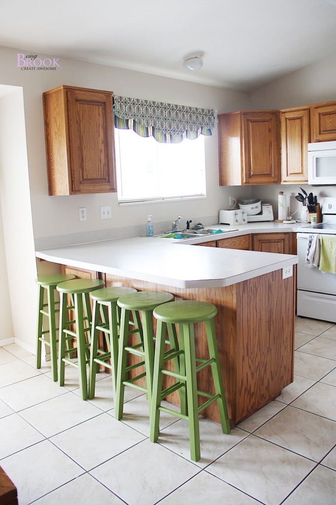 How to Paint Bar Stools {Kitchen makeover} BeingBrook