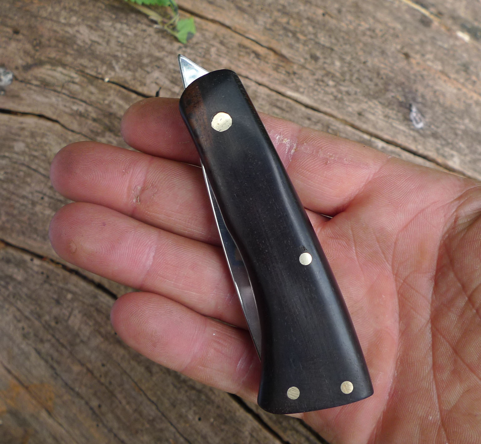 Brusletto Friction Folder Stewart J Light Knives