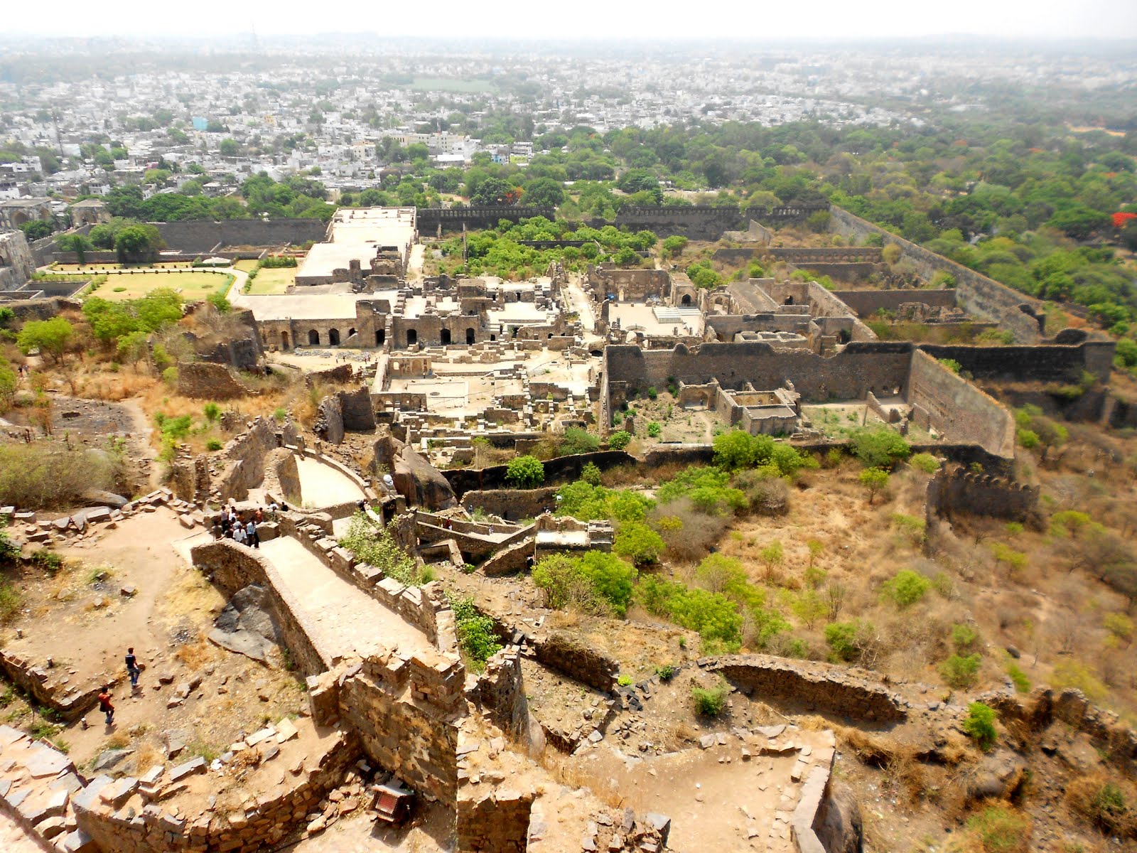 golconda girls An 18-year-old girl committed suicide in the golconda fort area on thursday as per the details, the victim took this extreme step after a. golconda girls An 18-year-old girl committed suicide in the golconda fort area on thursday as per the details, the victim took this extreme step after a.