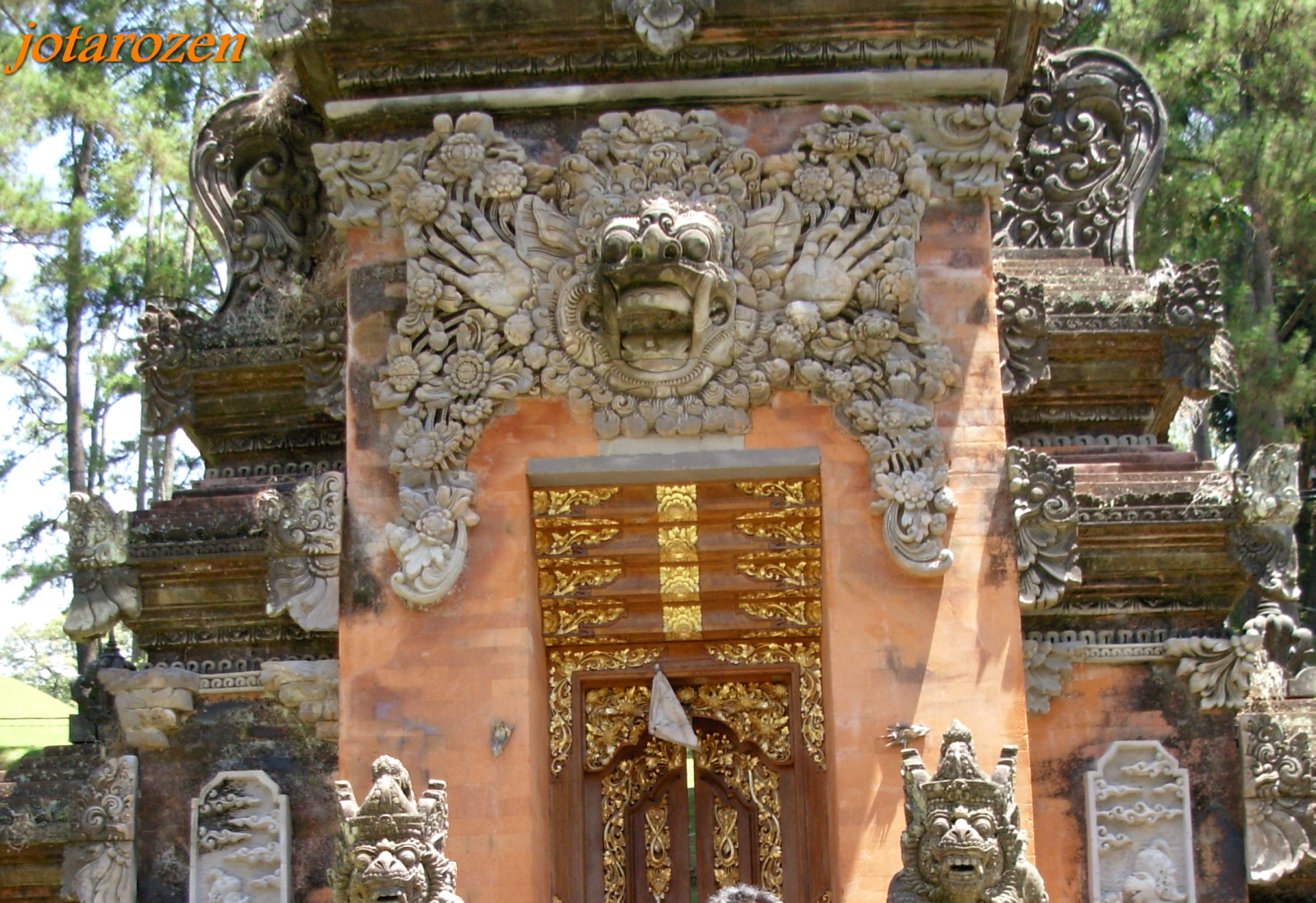 Footsteps - Jotaro's Travels: Indonesia - Bali Hai : Day 2 & 3 Sept 2007