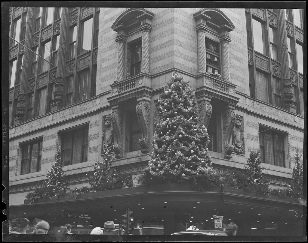 Vintage Photos of Christmas in Boston vintage everyday