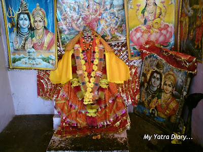 Ancient Laxmi Narayan Temple along the way from Rishikesh to Haridwar