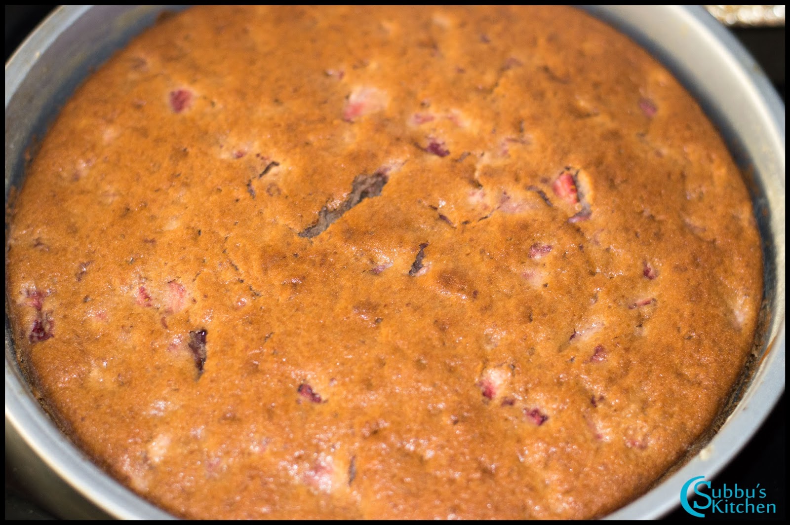 Eggless Strawberry Cake Recipe Strawberry Cake with Chocolate