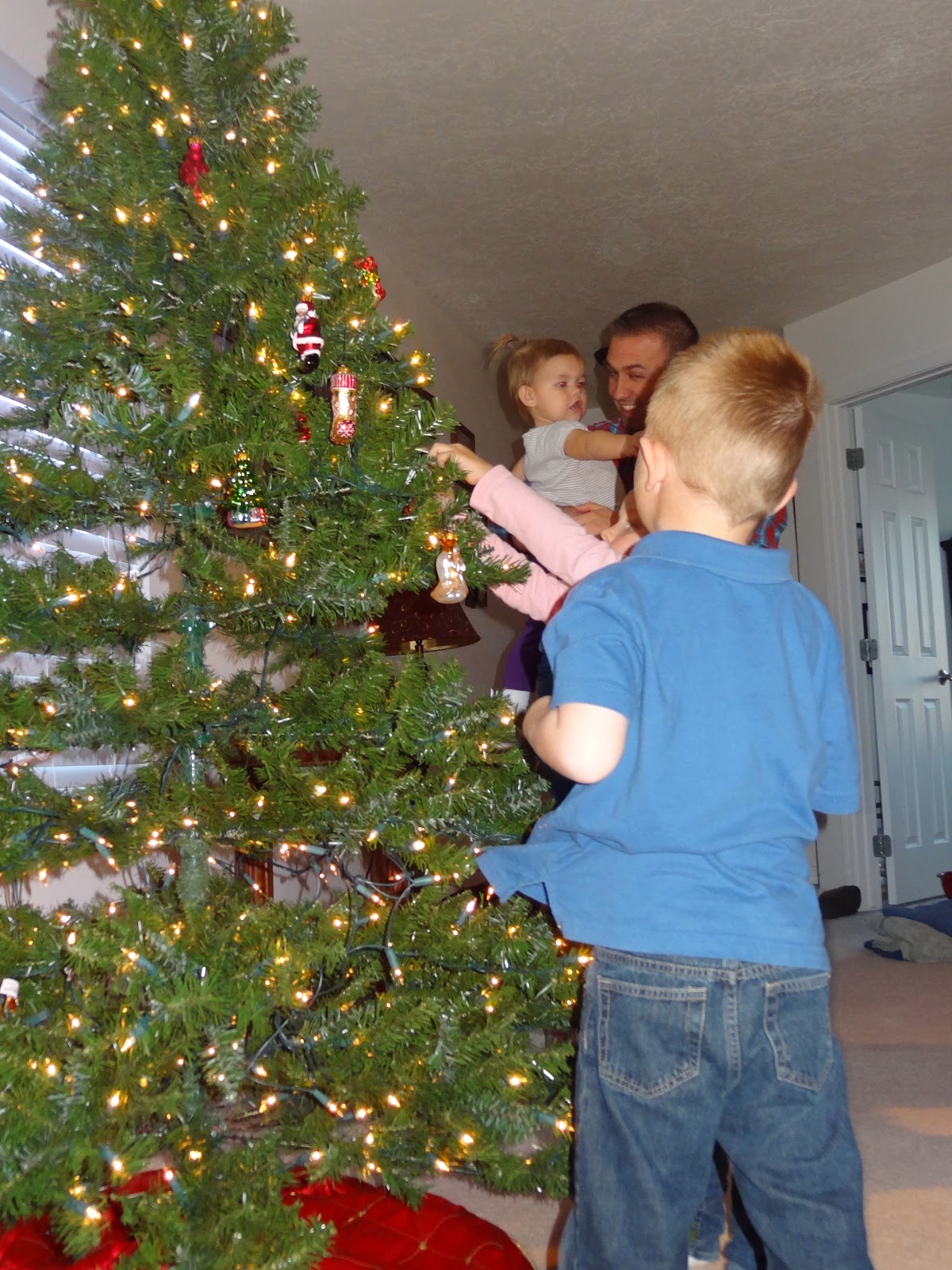 to the Krazy Kingdom Putting up the Christmas Tree