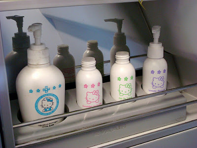 Hello Kitty airplane personal care