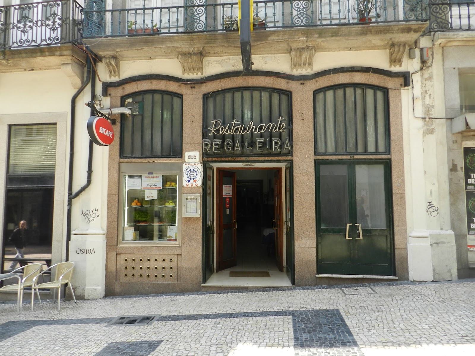 Fotos do cstelo 2 Rua do Bonjardim (Antiga Estrada de Guimarães)