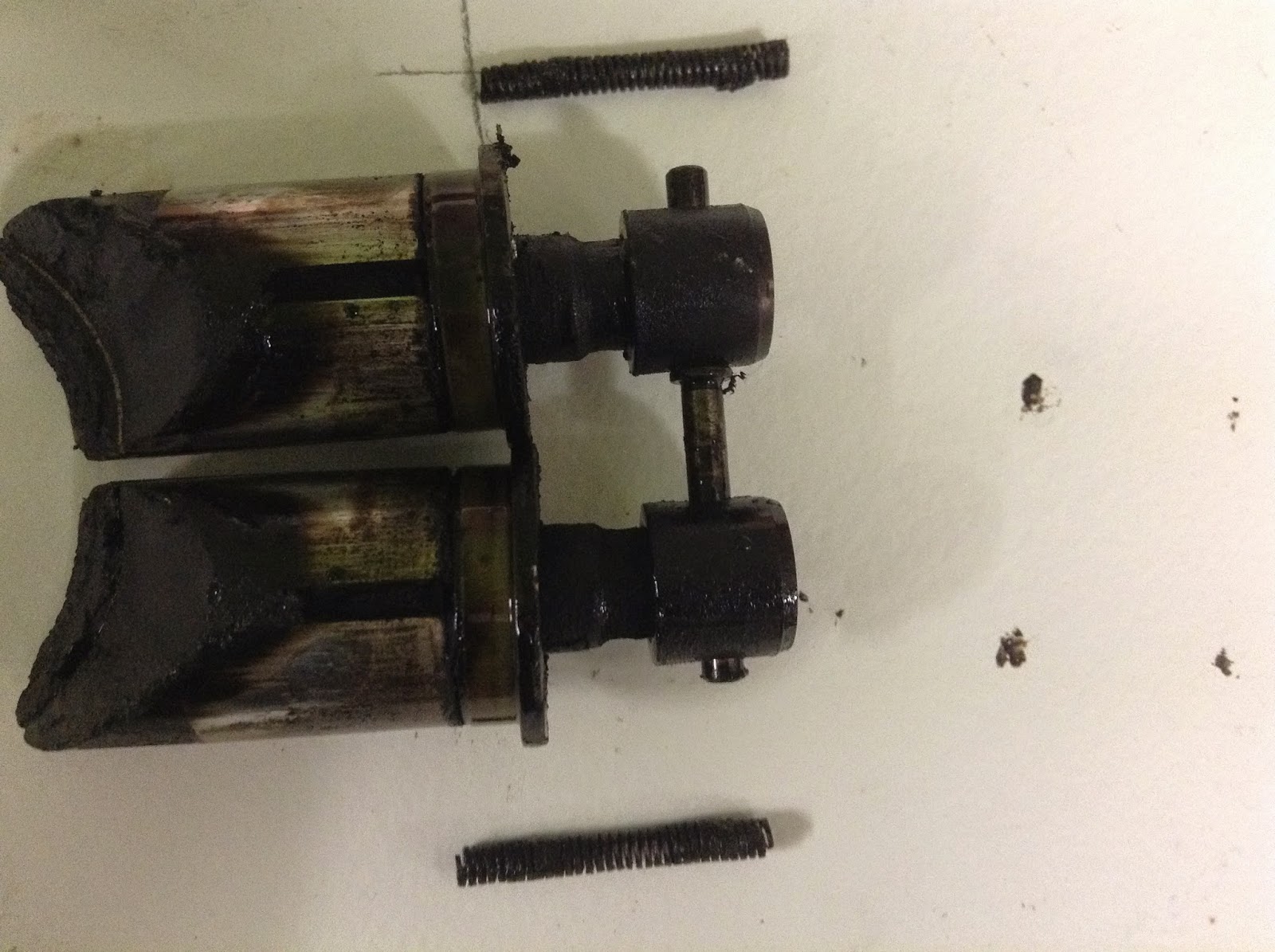 Suzuki RGV 250 VJ22 1995 Rebuild Log Power Valves