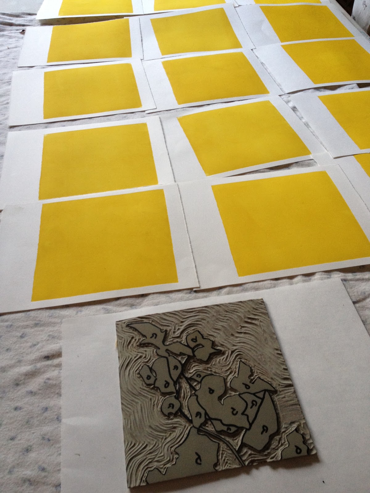 Mellissa ReadDevine Checking out the Block Printing Ink from Derivan