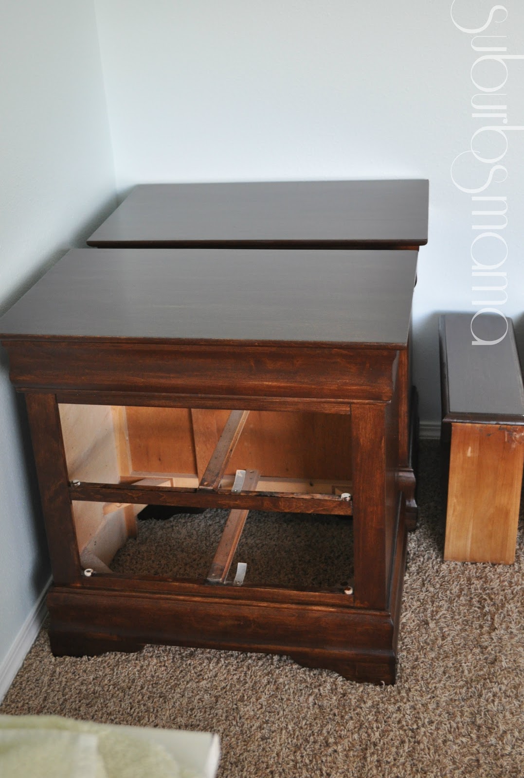 Suburbs Mama Refinishing my Night Stands