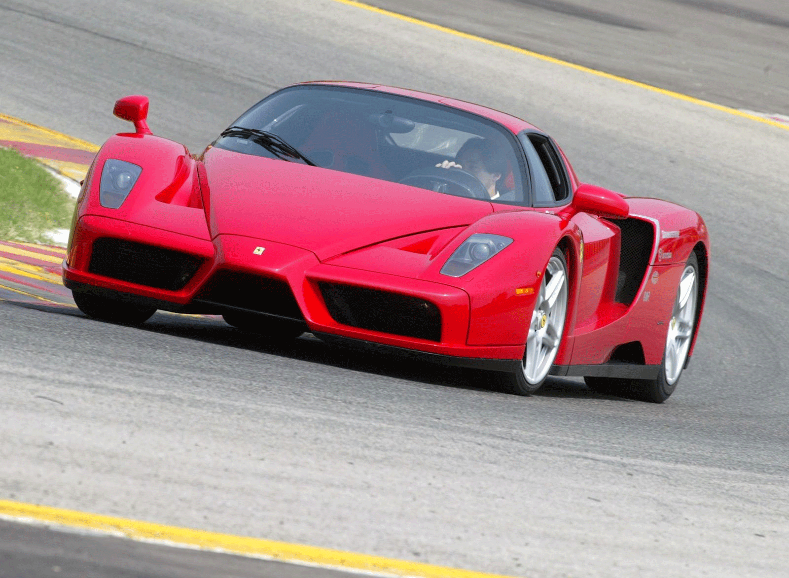 ferrari enzo red