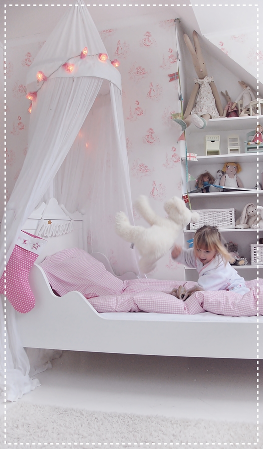Dormitorio en Blanco y Rosa : Baby-Deco
