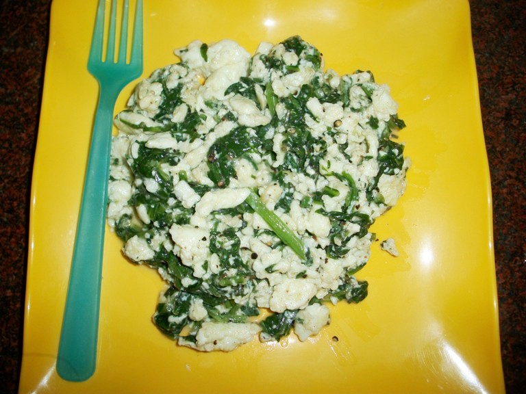 Scrambled Egg with Spinach Yummy Tummy