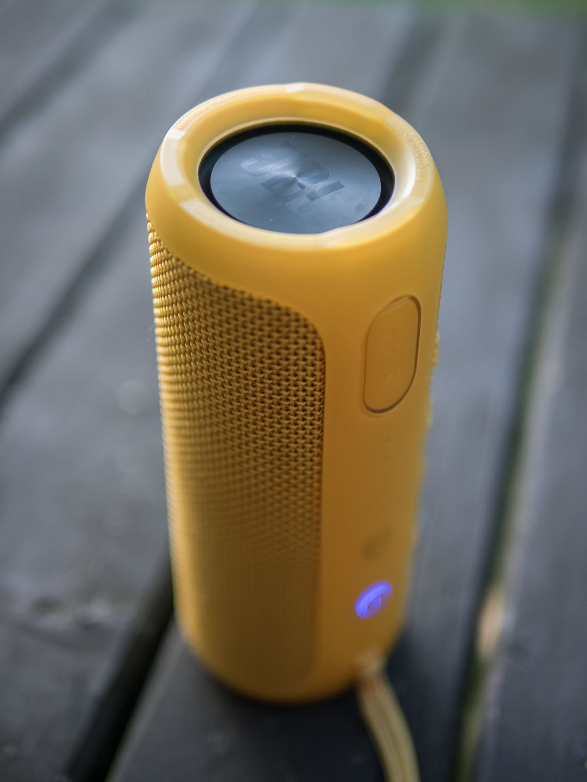 jbl flip 3 bass boost