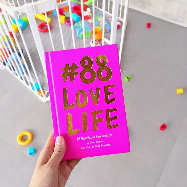 Resensi Buku 88 Love Life Lukisan