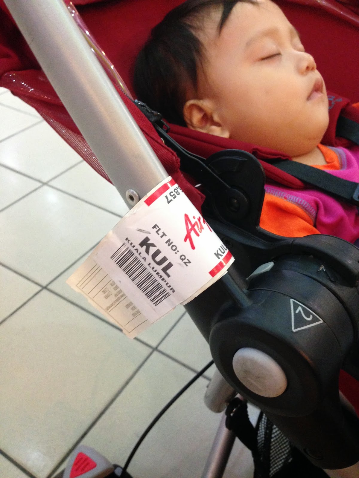 air asia boleh bawa stroller