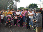 Mundo de Ninos Boys develop creativity by decorating surfboard! safe image