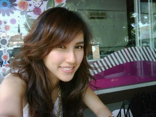 Biodata Lengkap Louise Anastasya