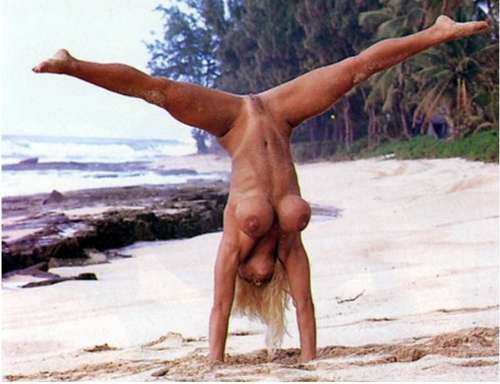 naked gymnast hot body