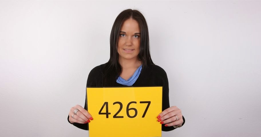 Нежная блондинка Denisa Peterson оказалась на порно кастинге Нежная блондинка Denisa Peterson оказалась на порно кастинге