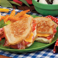 Bacon Grilled Cheese1
