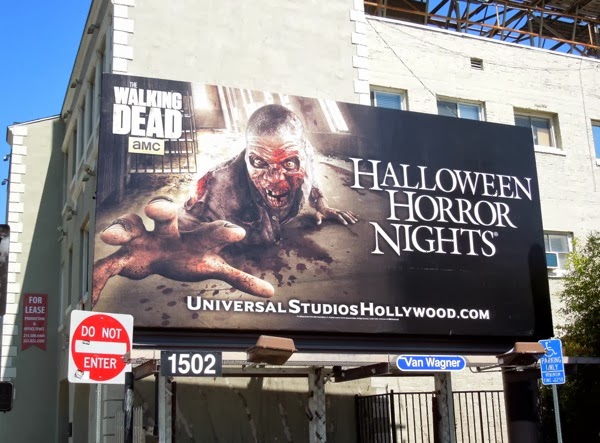 walking+dead+horror+nights+billboard.jpg