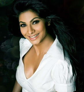 Hot Sexy Bollywood Upcoming Actress Tanisha photo gallery and information