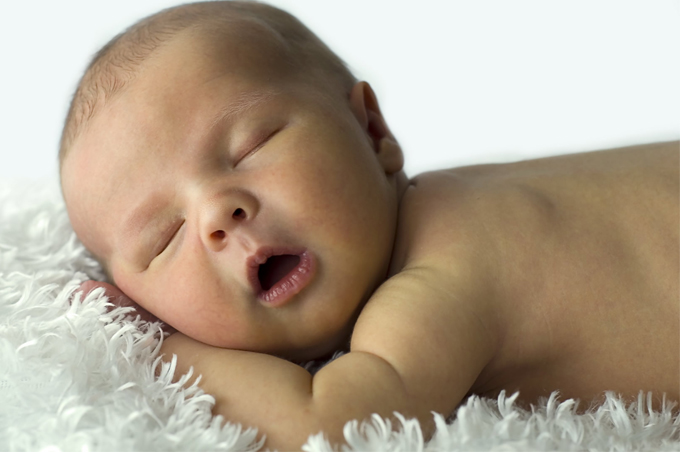 ألبومات صور منوعة البوم صور أطفال نائمون