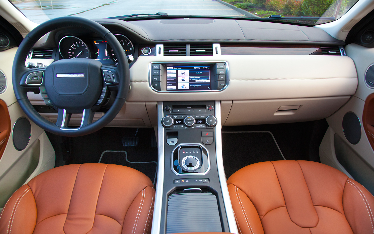 Future Channel Tv Inside The New 2013 Range Rover Evoque