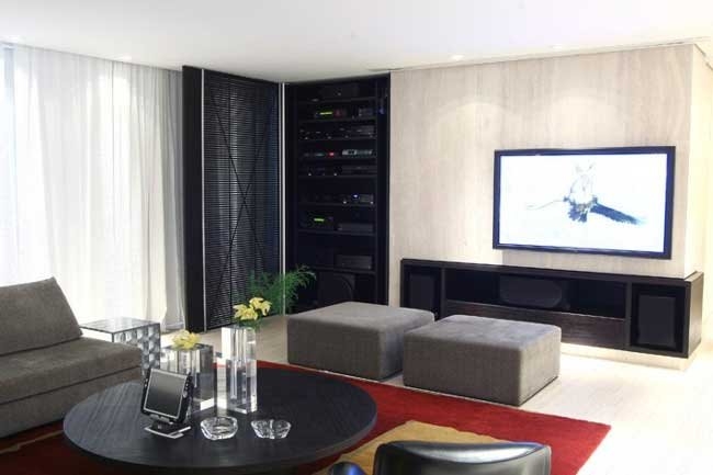 Sala De Tv Com Sofa Preto ~ Nesse caso o preto é a cor predominante, mas como a maioria das Sala De Tv Com Sofa Preto ~ Nesse caso o preto é a cor predominante, mas como a maioria das