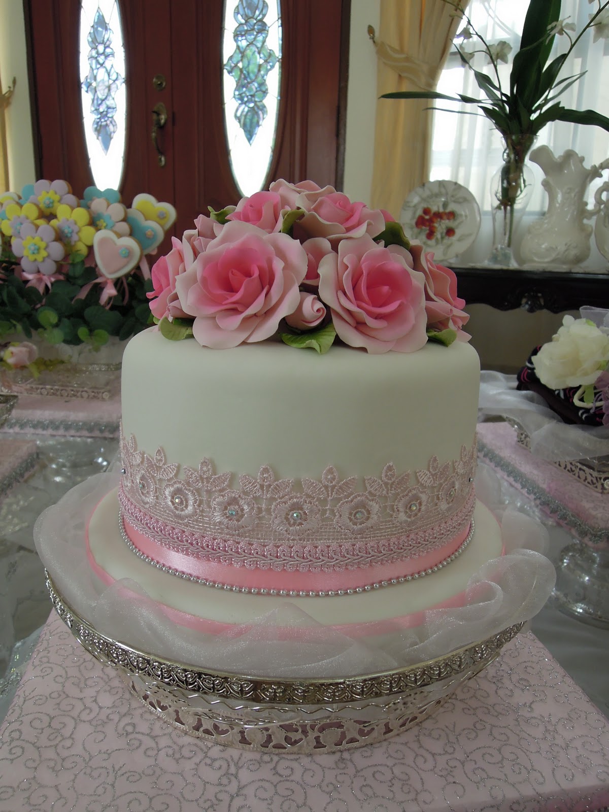 ! Pink Vanilla Cakes & Pastries ! Fondant Mini Cakes for Engagement