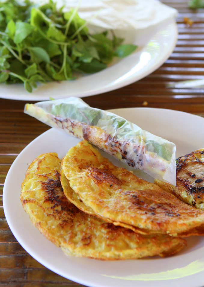 [Vietnamese Recipes] Banh Xeo Sizzling Rice Pancake with Pork and