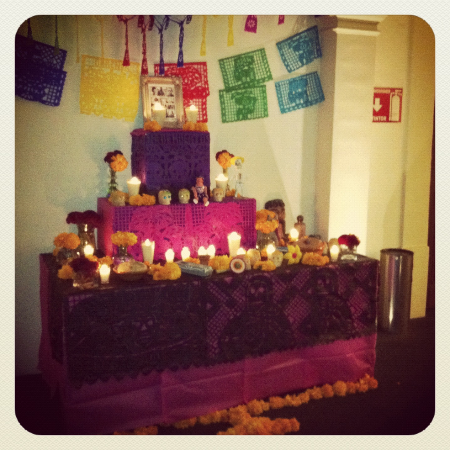 Decoracion Altar De Muertos ~ mexicanas mas trascendentes y bonitas, es el D?a de Muertos Decoracion Altar De Muertos ~ mexicanas mas trascendentes y bonitas, es el D?a de Muertos