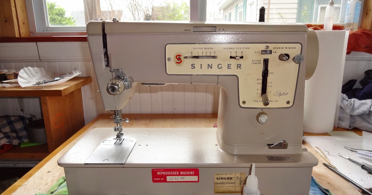 Becca's Crazy Projects: Singer 457 'Stylist' Sewing Machine