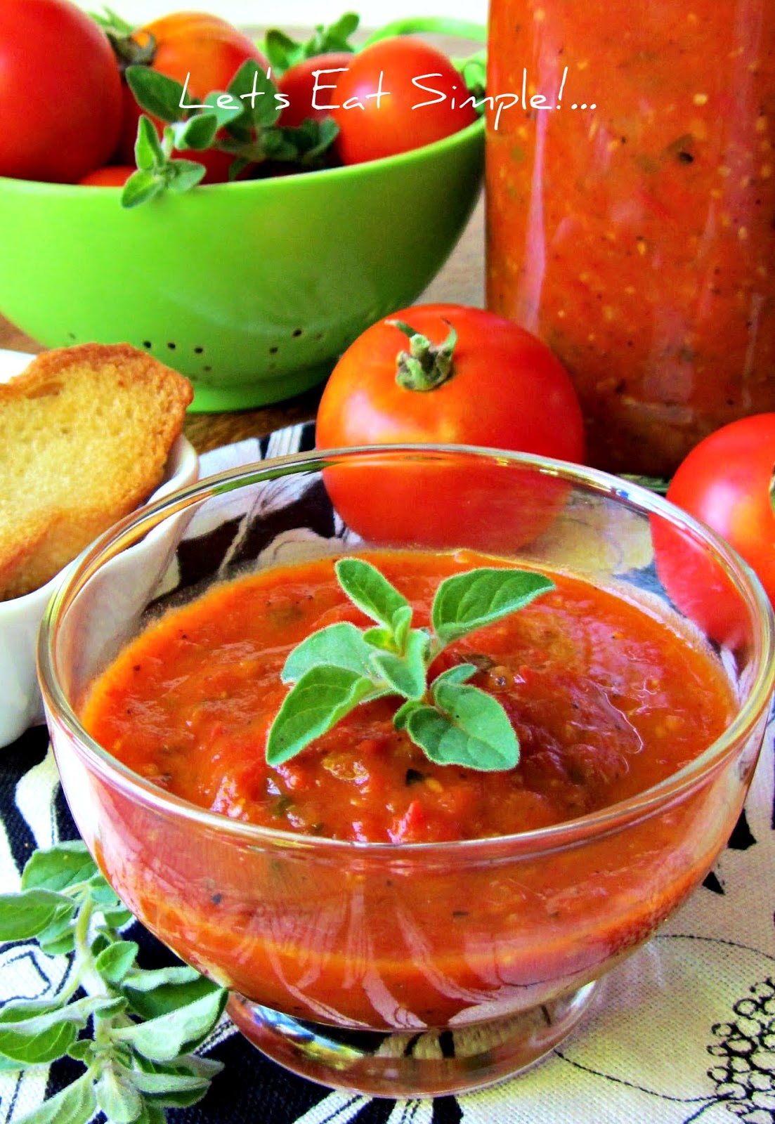 Let's eat......simple! Homemade Roasted VodkaMarinara Sauce and Zucchini Ribbons for Meatless